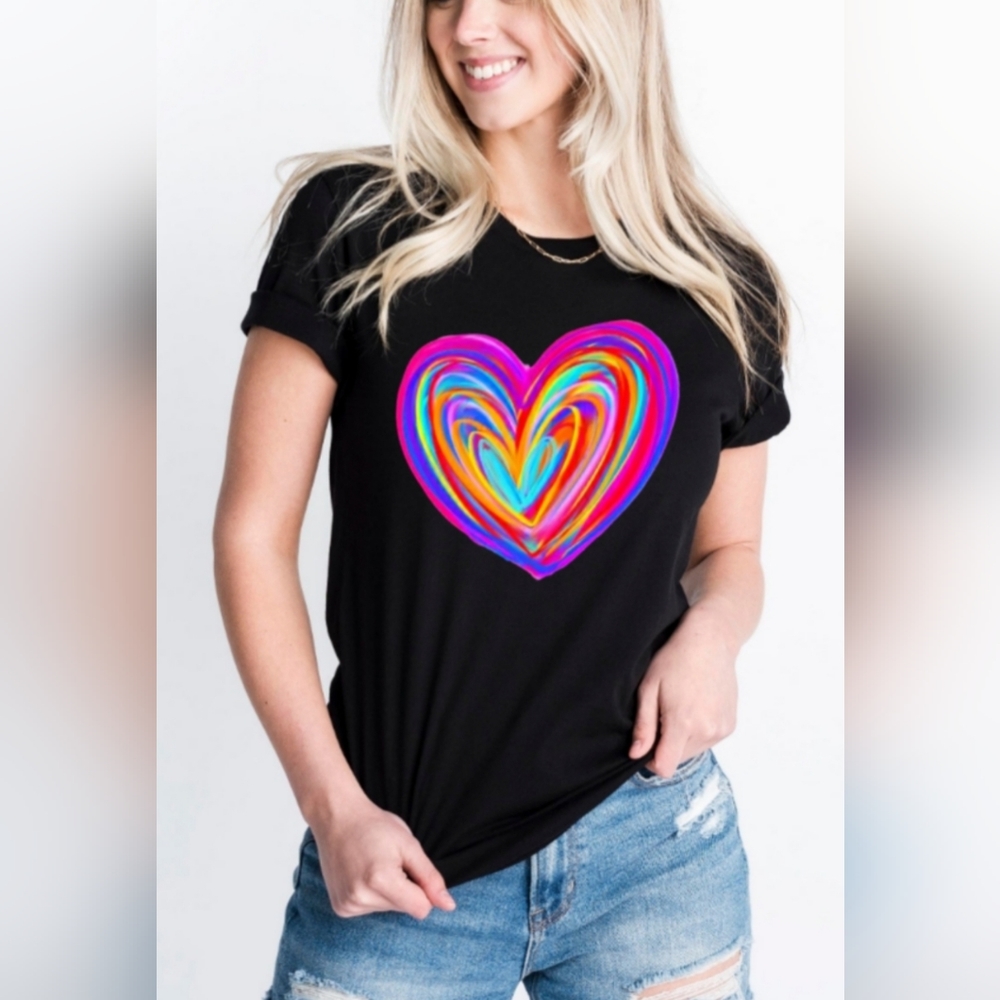 ❤ Colorful Heart Black Tshirt